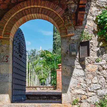 Semesterbostad Amazing In With Kitchen Camaiore